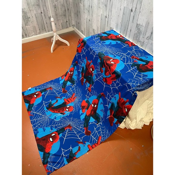 Marvel Spiderman Super Hero 100% Polyester Blue Toddler Bed Polyester Flat Sheet - Picture 2 of 6